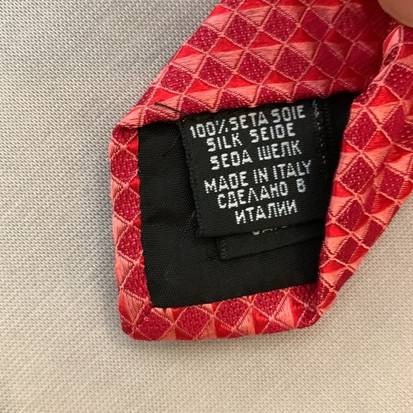 Hugo Boss Tie reddish colour - Picture 3 of 7